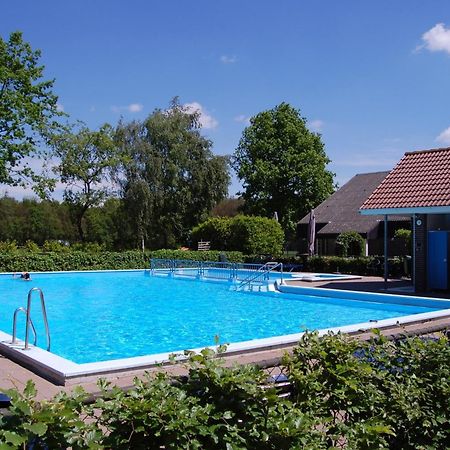 Hotel & Restaurant - Auberge De Hilver Diessen エクステリア 写真