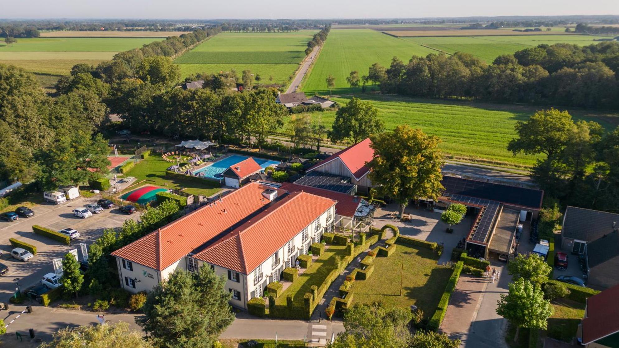 Hotel & Restaurant - Auberge De Hilver Diessen エクステリア 写真