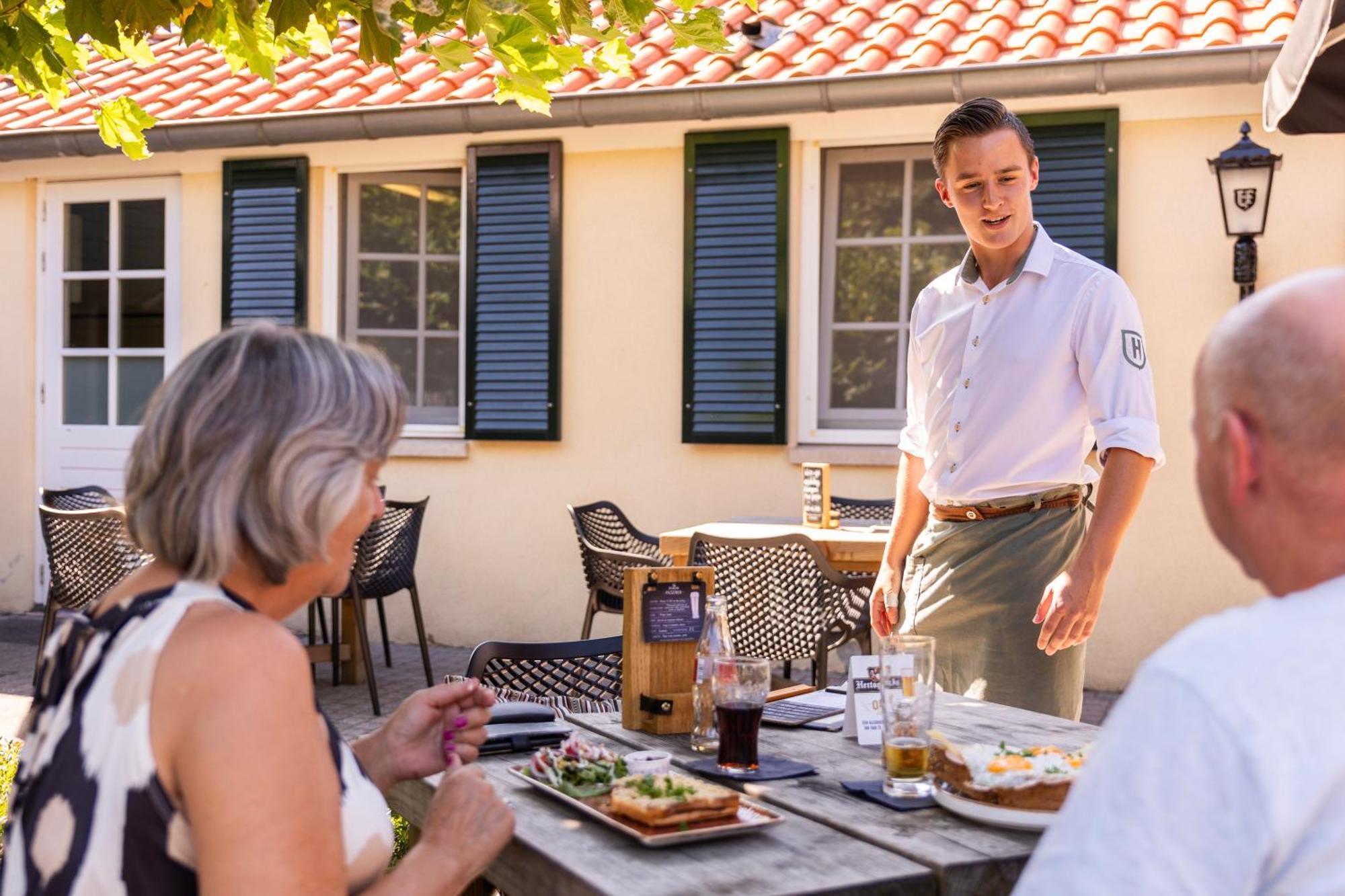Hotel & Restaurant - Auberge De Hilver Diessen エクステリア 写真