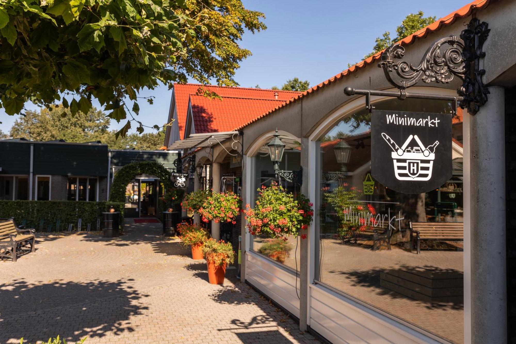 Hotel & Restaurant - Auberge De Hilver Diessen エクステリア 写真