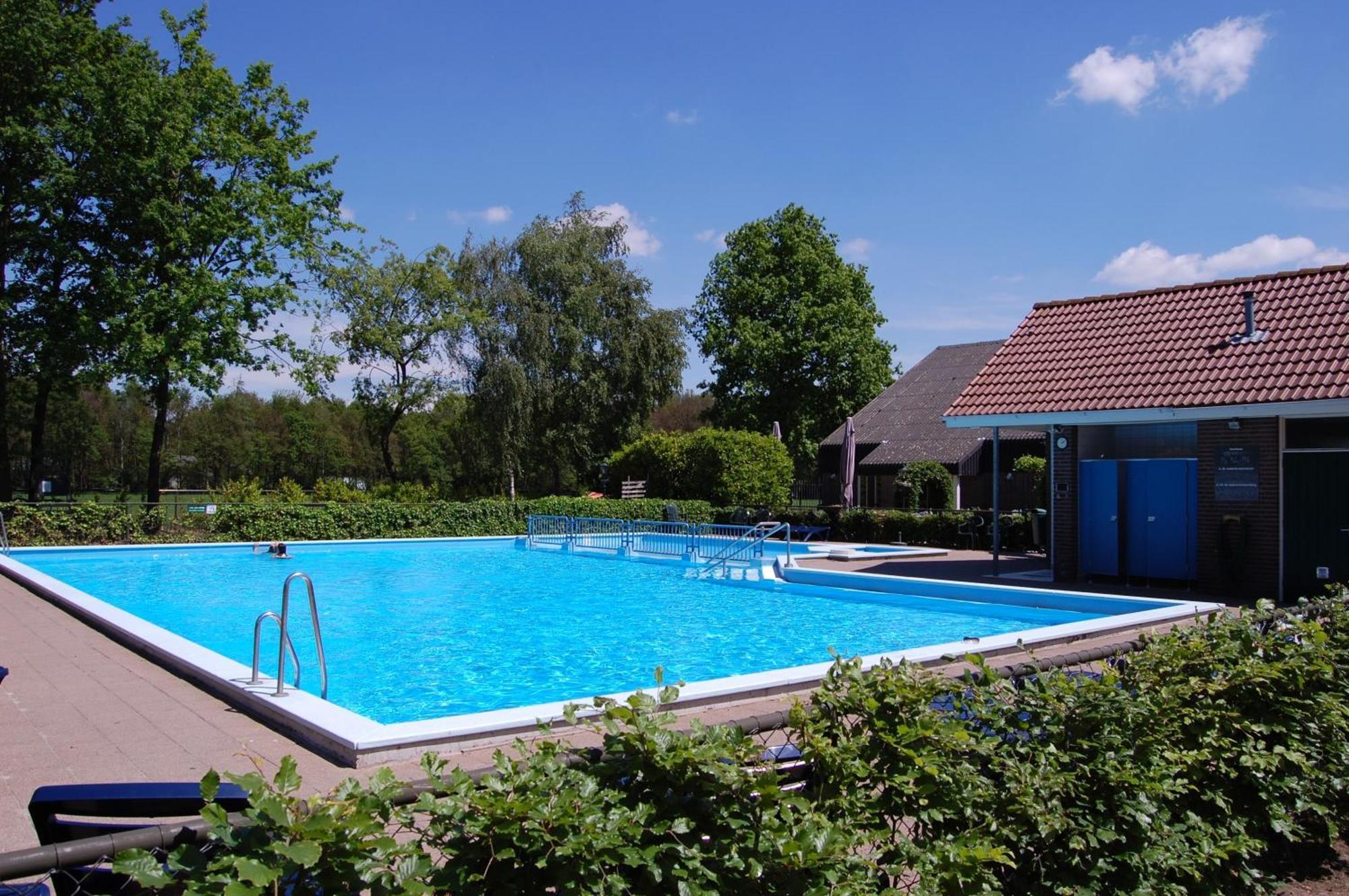 Hotel & Restaurant - Auberge De Hilver Diessen エクステリア 写真