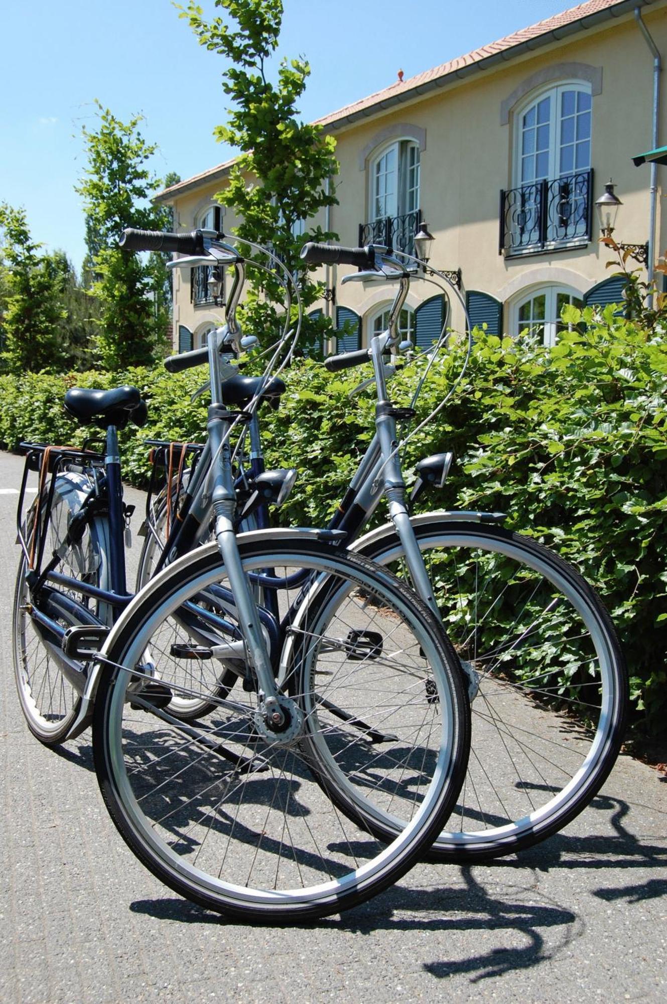 Hotel & Restaurant - Auberge De Hilver Diessen エクステリア 写真
